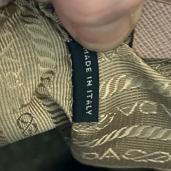 PRADA BAG ❤️ - Picture 8 of 16